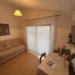 Markovic Sea View Апартаменти