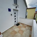 Апартаменты Markovic Sea View *