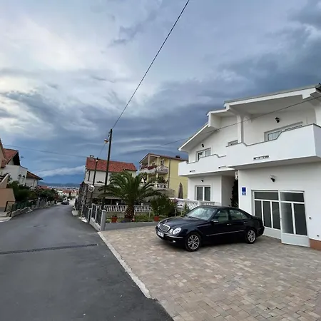 Markovic Sea View Апартаменты